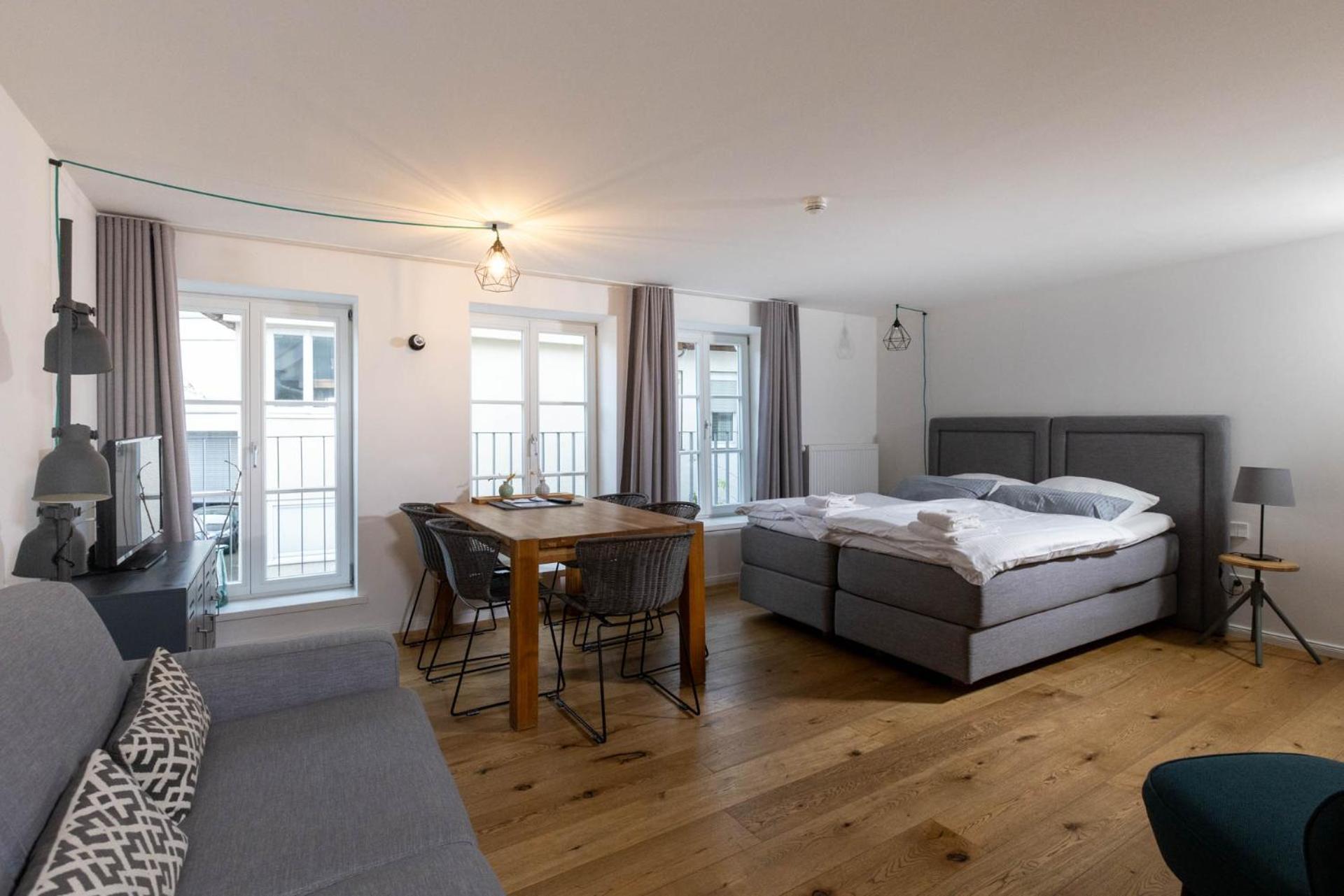 Wertschaetzer I - Karlstr * Detmold